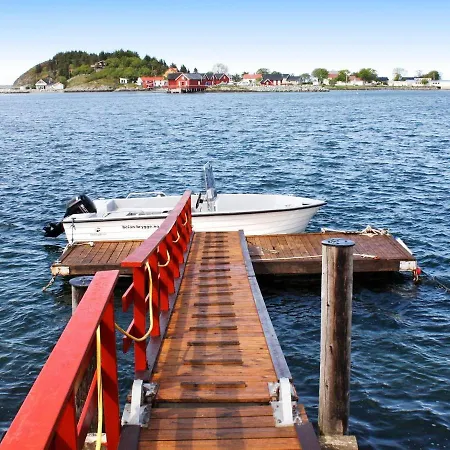 6 Person In * Brekstad